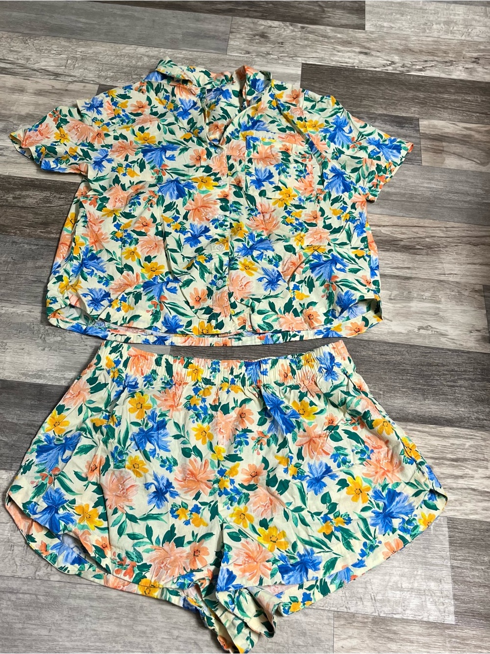 Old Navy floral print 2-piece pajama set
